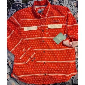 NEW Magellan Fish Gear Women's Relaxed Fit Moisture Wicking Holiday Shirt, Small